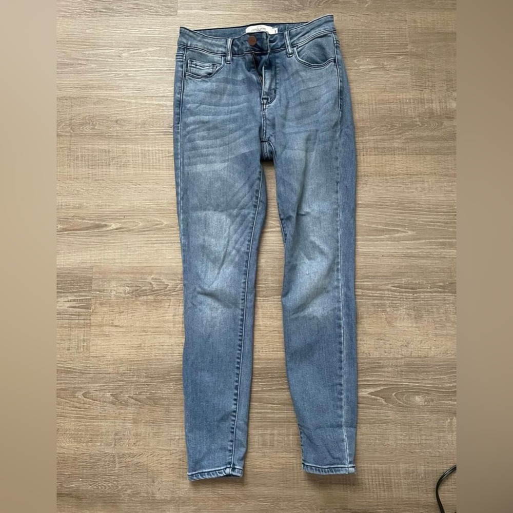 Carly Jean Los Angeles Tate jeans size 1